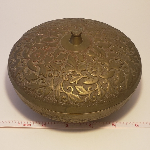 Other - Vintage brass bowl with lid floral design 6"